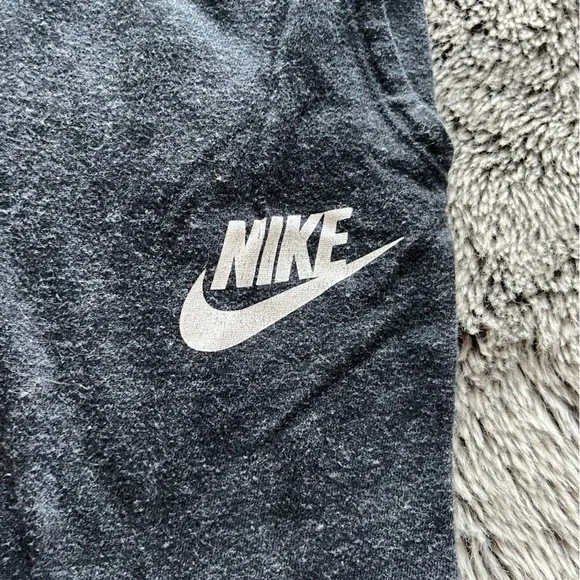 ✨2/25✨Nike Cropped Sweats - Picture 3 of 4